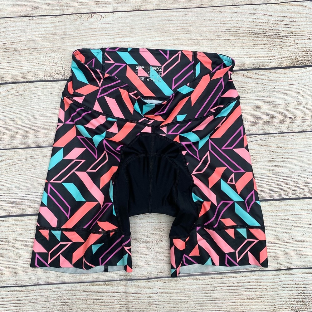 Shebeest Multicolor Geometric Athletic Shorts